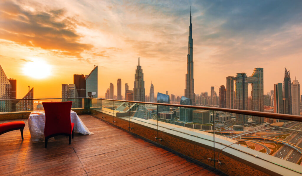 Les 10 meilleurs bars rooftop de luxe à Dubaï Splendia