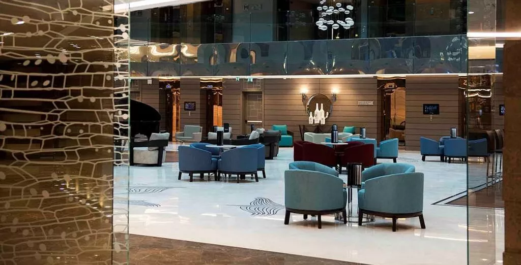 Radisson Blu Hotel Istanbul Sisli 5*