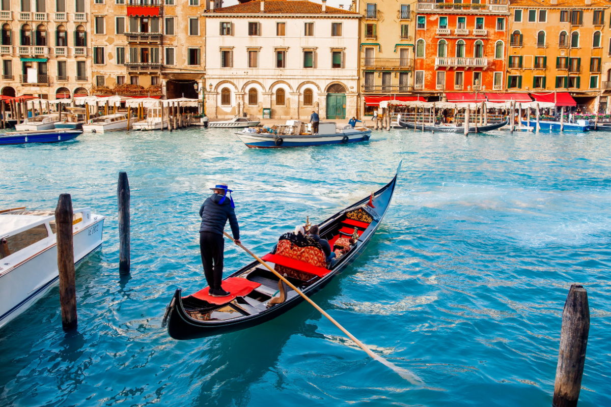 Venise - promenade romantique en gondole
