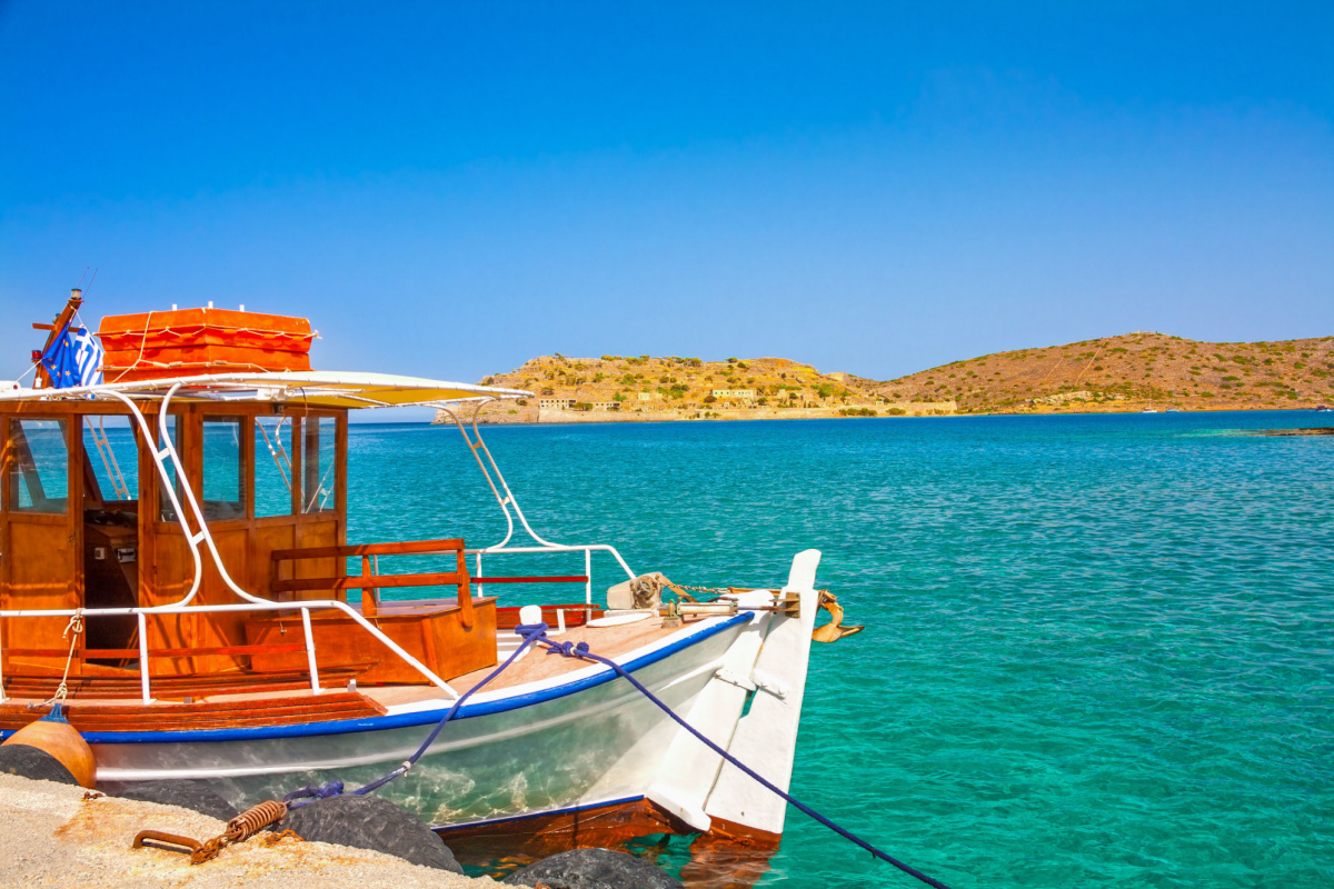 Faire du Bateau à Elounda