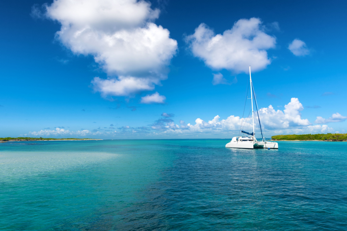 Faire le tour des îles Guadeloupéennes en bateau