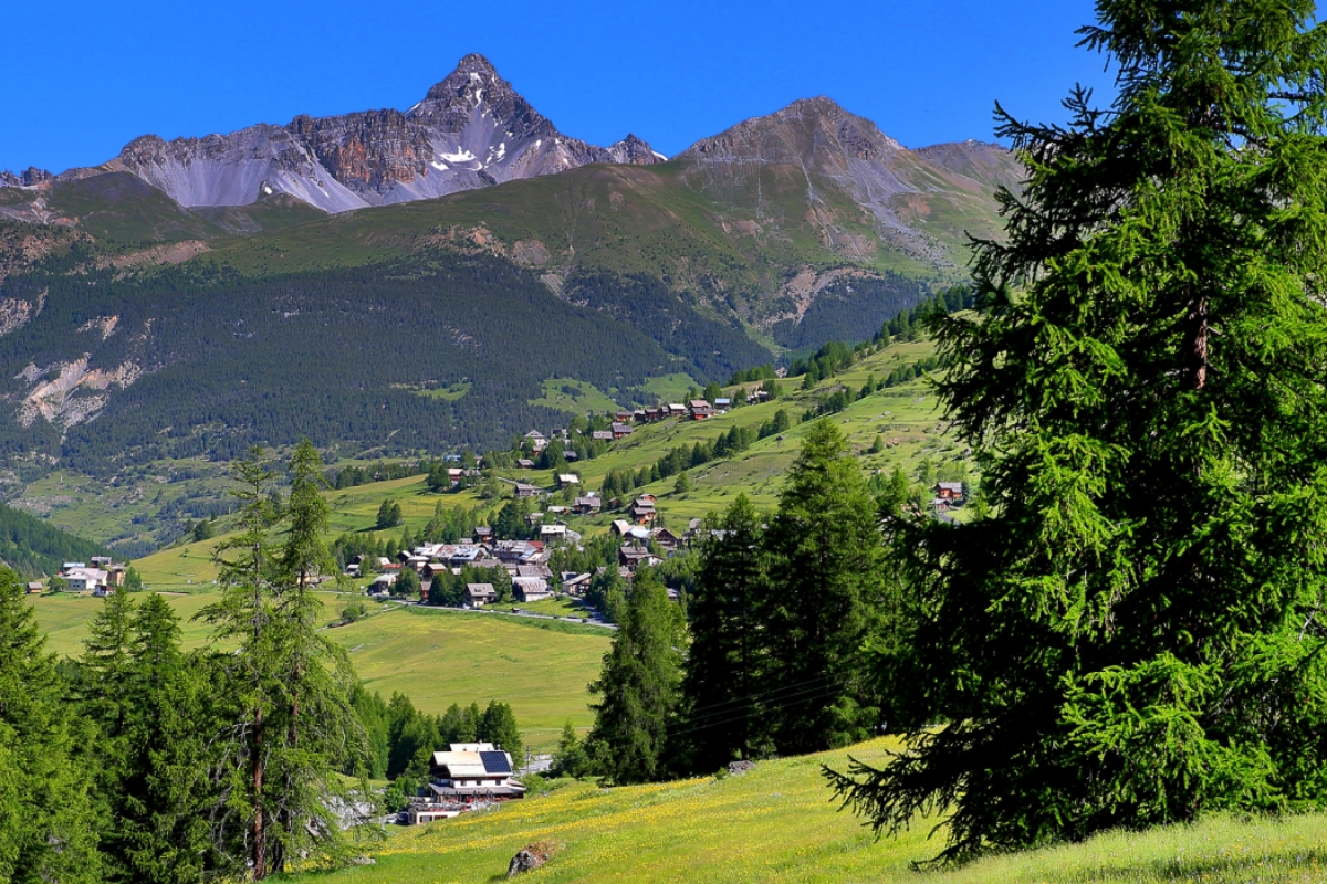 village isolé france