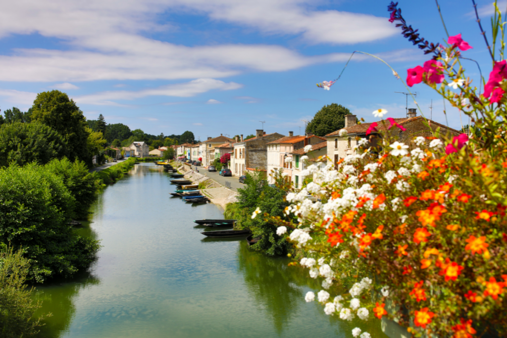Les Plus Beaux Endroits Du Marais Poitevin