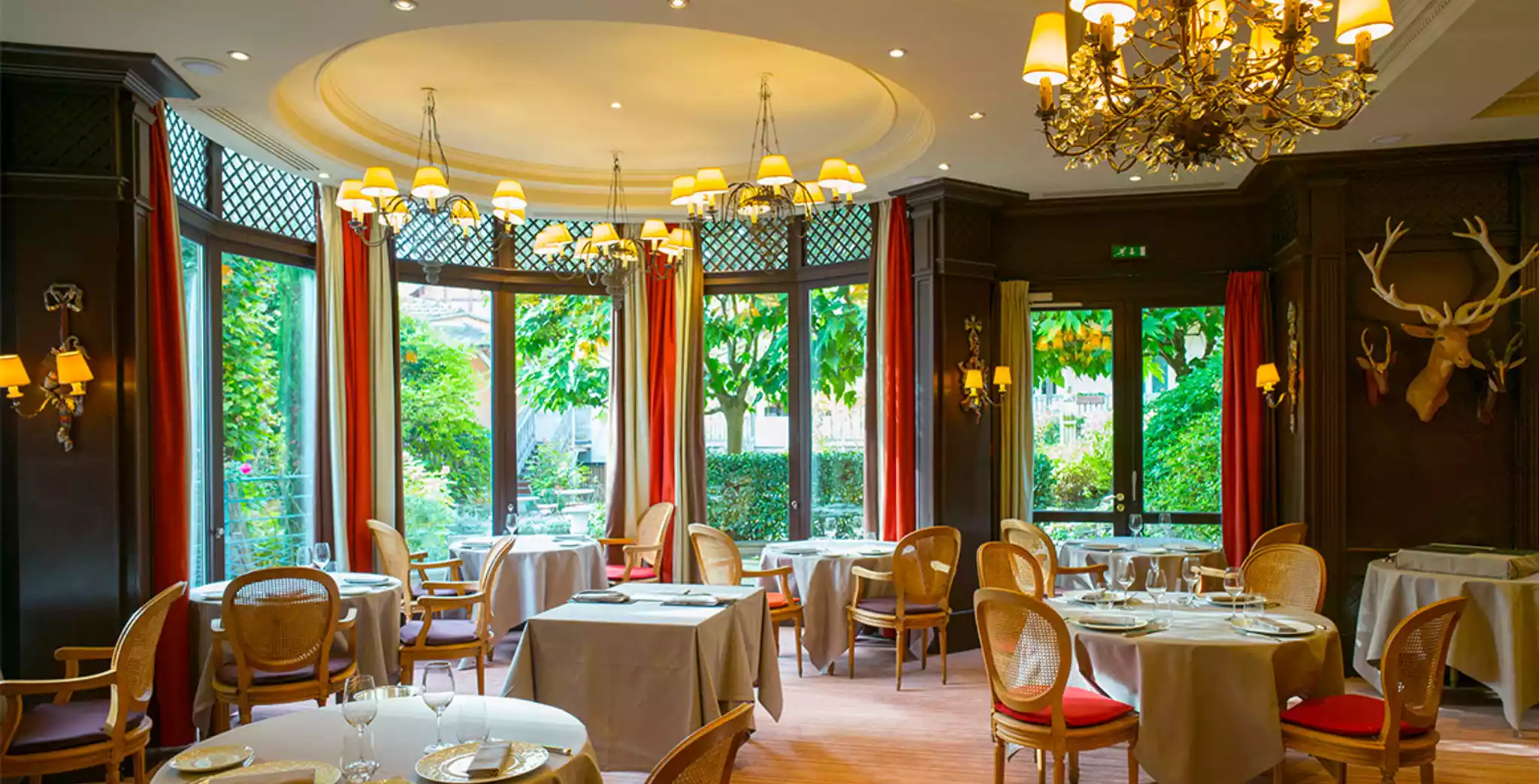 Hôtel Restaurant Les Etangs de Corot