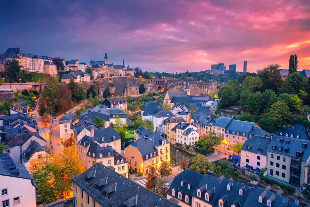 Les 10 Villes Insolites parfaites pour un City-Break autour de la France