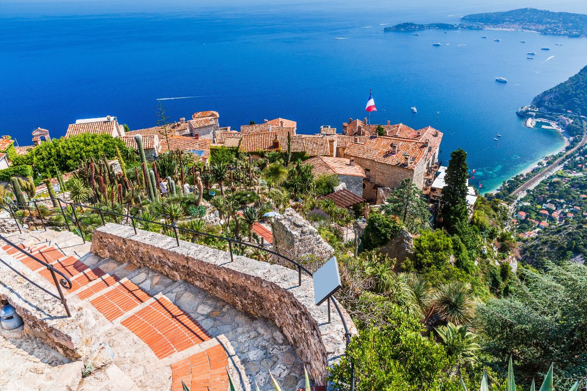 eze france