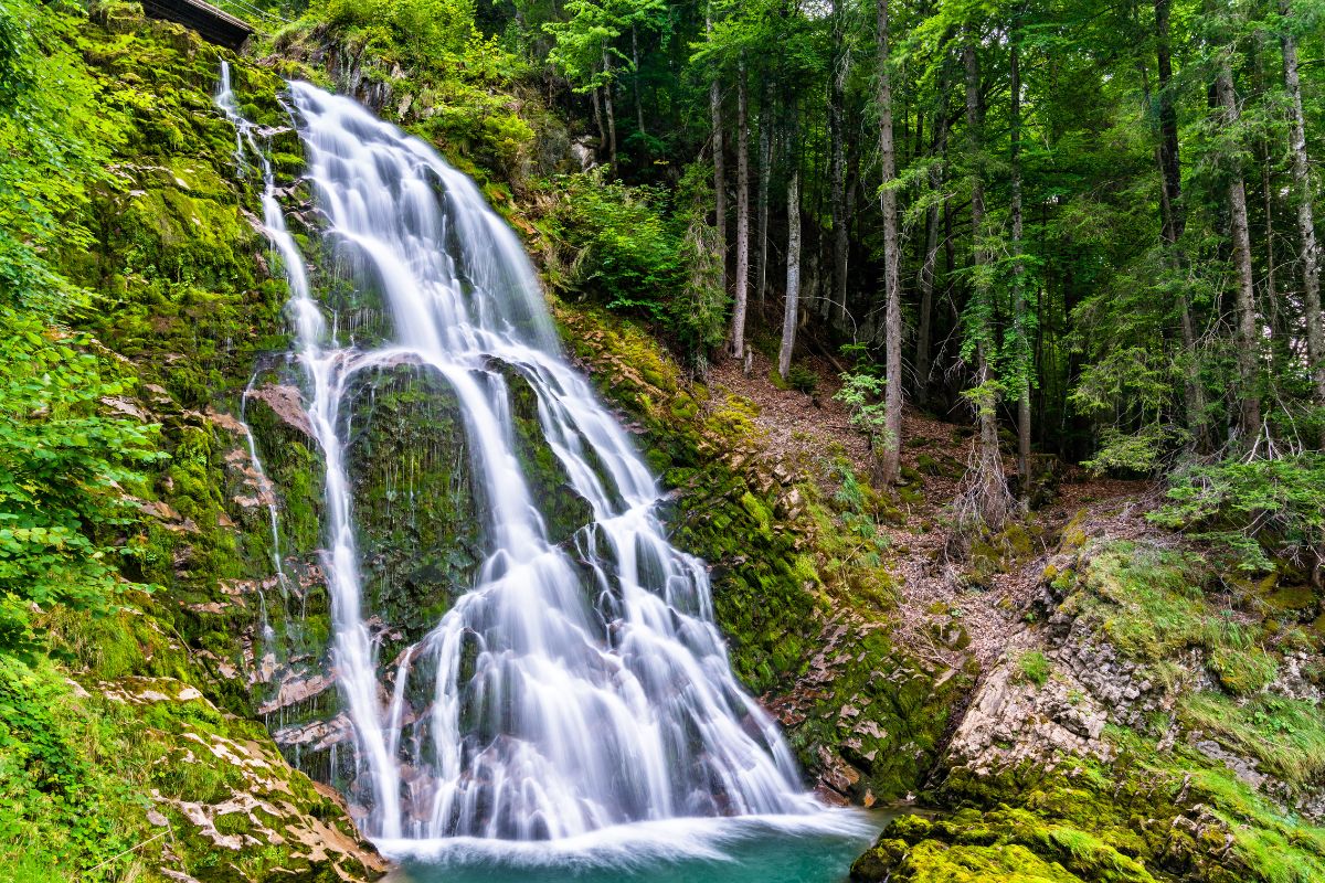 Les 6 cascades qui vont te couper le souffle en Europe !