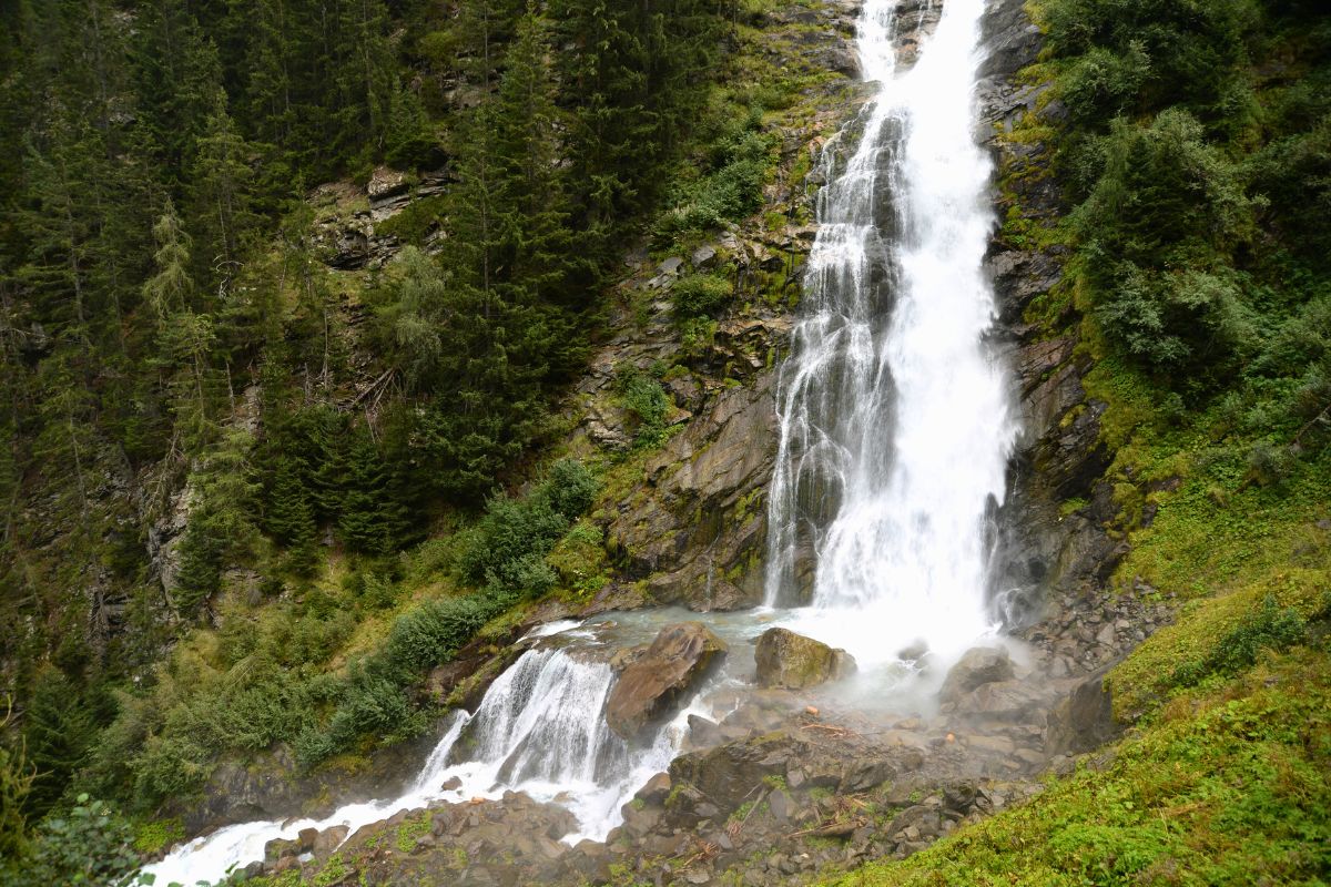 Les 6 cascades qui vont te couper le souffle en Europe !