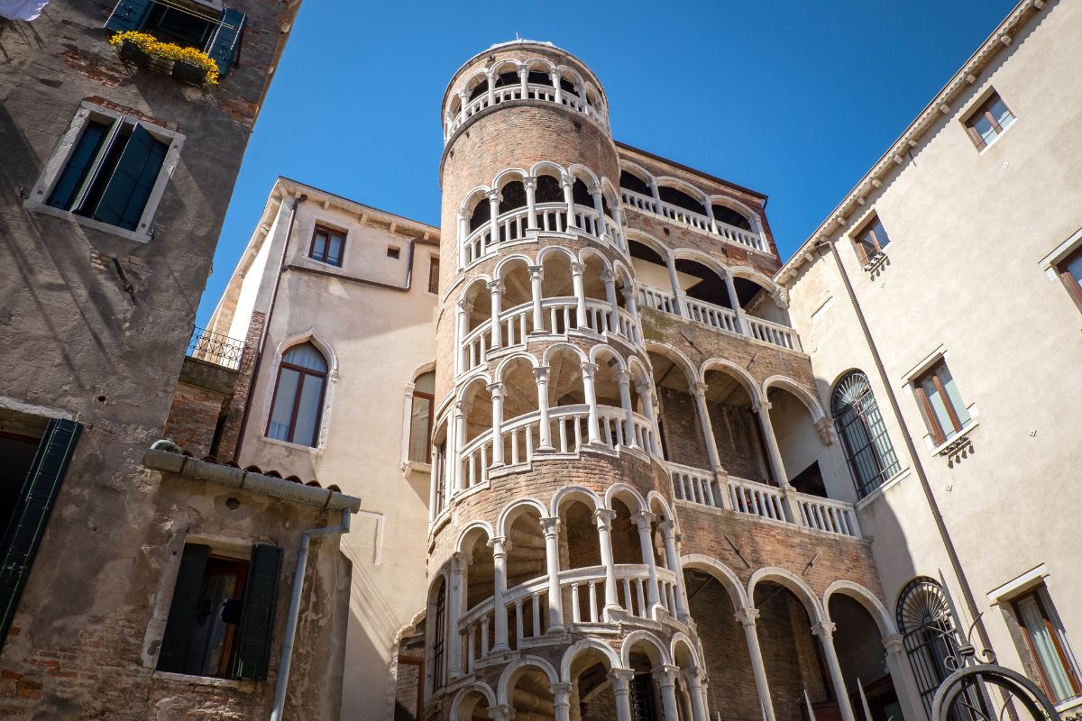 Palais Contarini del Bovolo