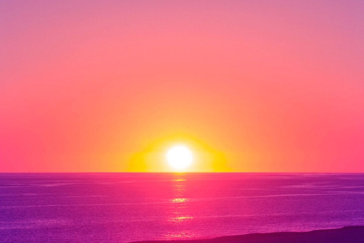 Un Voyage en Couleurs : Explorez les 10 Plus Beaux Couchers de Soleil sur Terre