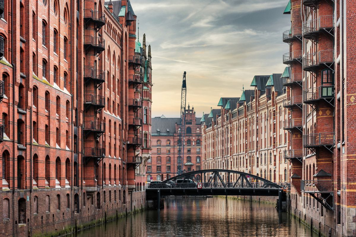 Hambourg : une Cité riche en Histoire et imprégnée de Culture Maritime