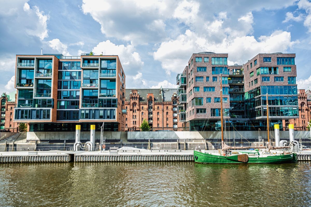 Hambourg : une Cité riche en Histoire et imprégnée de Culture Maritime