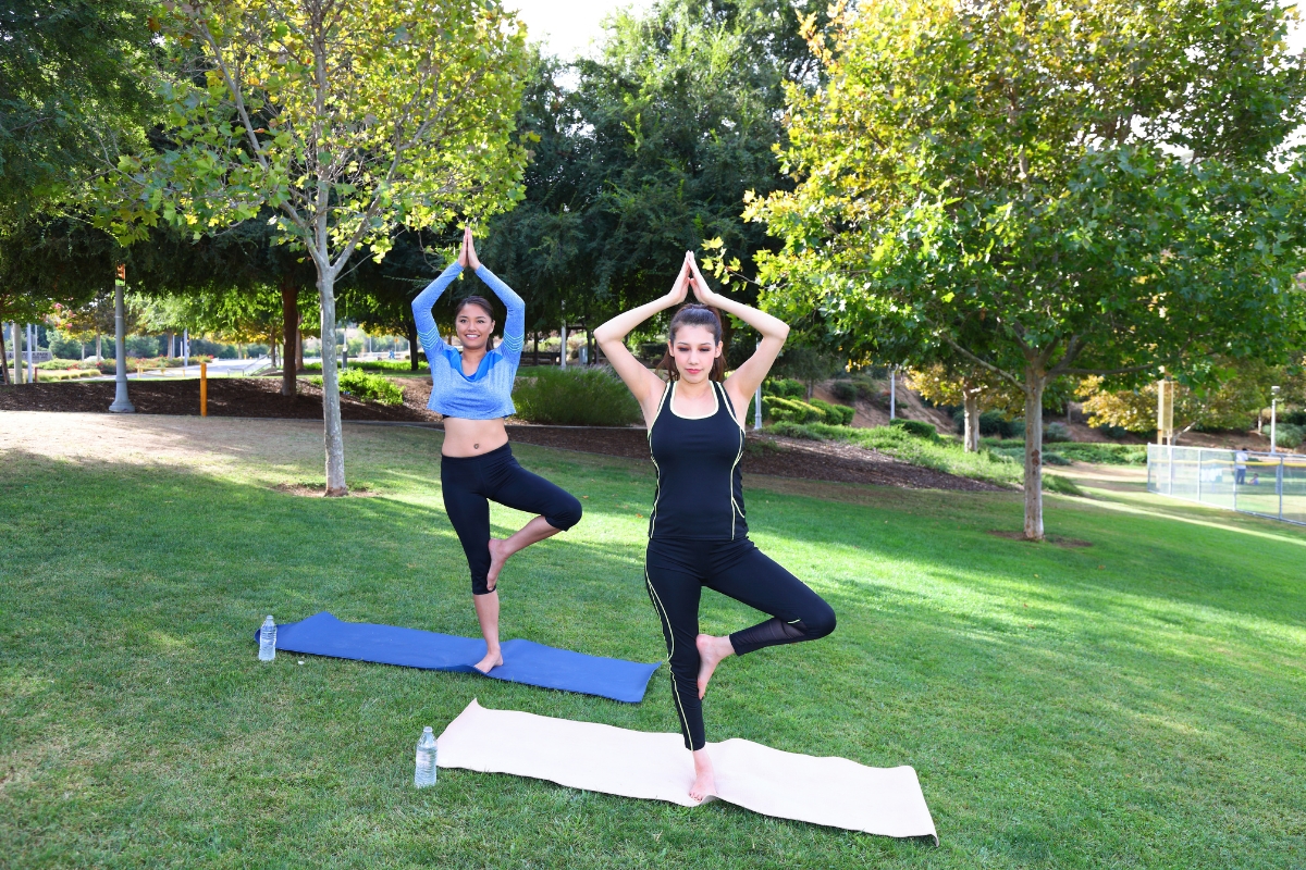 Faire une séance de yoga au Parc Monceau