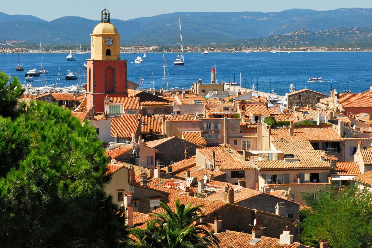 plage aux environs dans le var