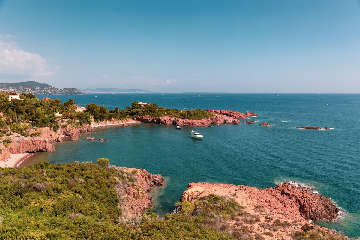 plage aux environs dans le var